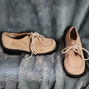 Sam & Libby Beige Suede Lace-Up Flats
